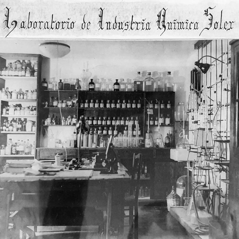 Laboratorio de Química Solex, fotografía histórica